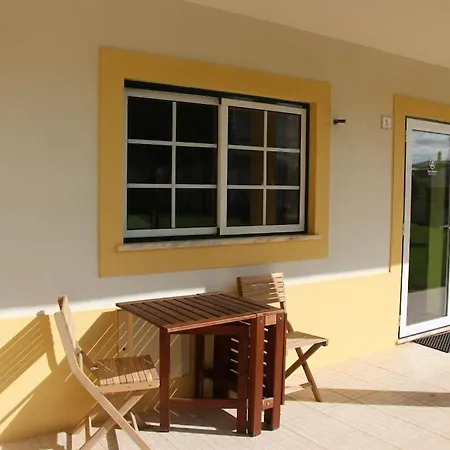 Apartment Baleal, By The Sea With Swimming Pool