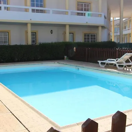 Baleal, By The Sea With Swimming Pool Apartment
