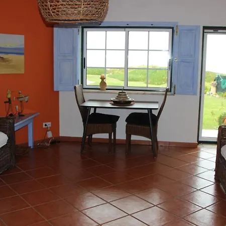 Apartment Baleal, By The Sea With Swimming Pool