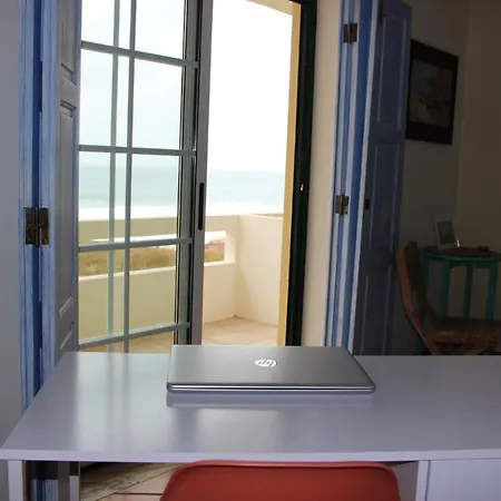 公寓 Baleal, By The Sea With Swimming Pool *